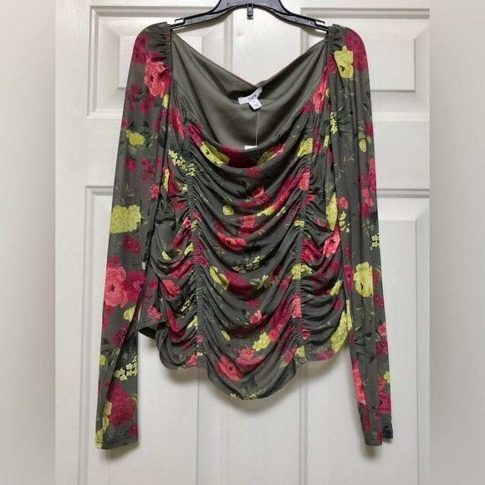 COPY - BAR III TOP WOMEN'S PLUS SIZE 2X LONG SLEVESS GREEN FLORAL SQUEARE NECK …